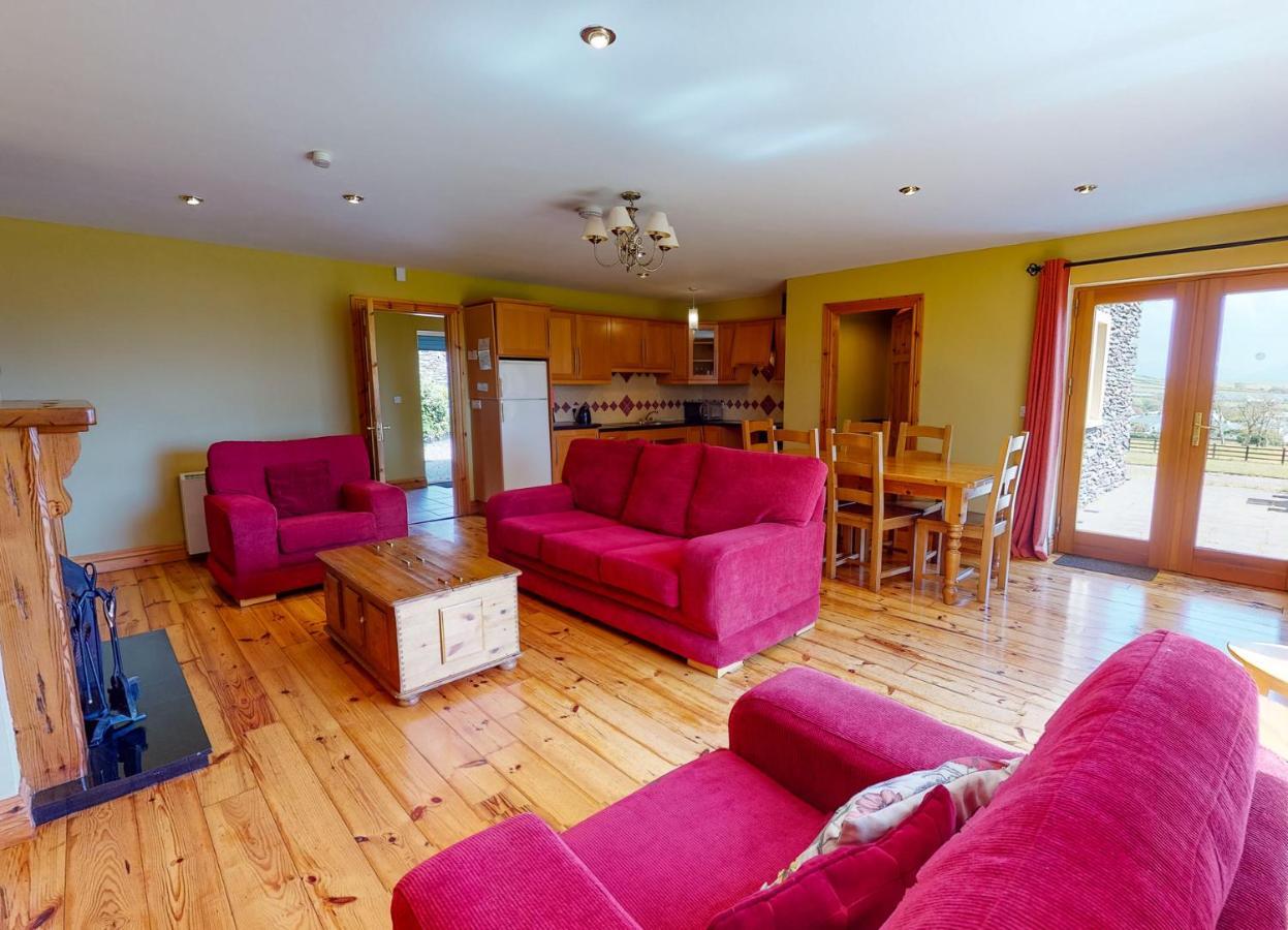 Dingle Courtyard Cottages 4 Bed By Trident Holiday Homes Extérieur photo