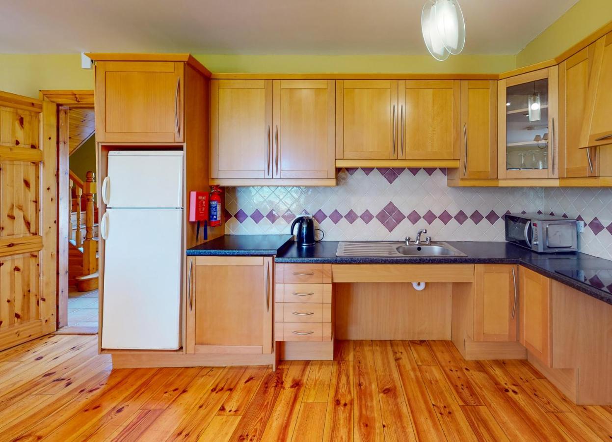 Dingle Courtyard Cottages 4 Bed By Trident Holiday Homes Extérieur photo