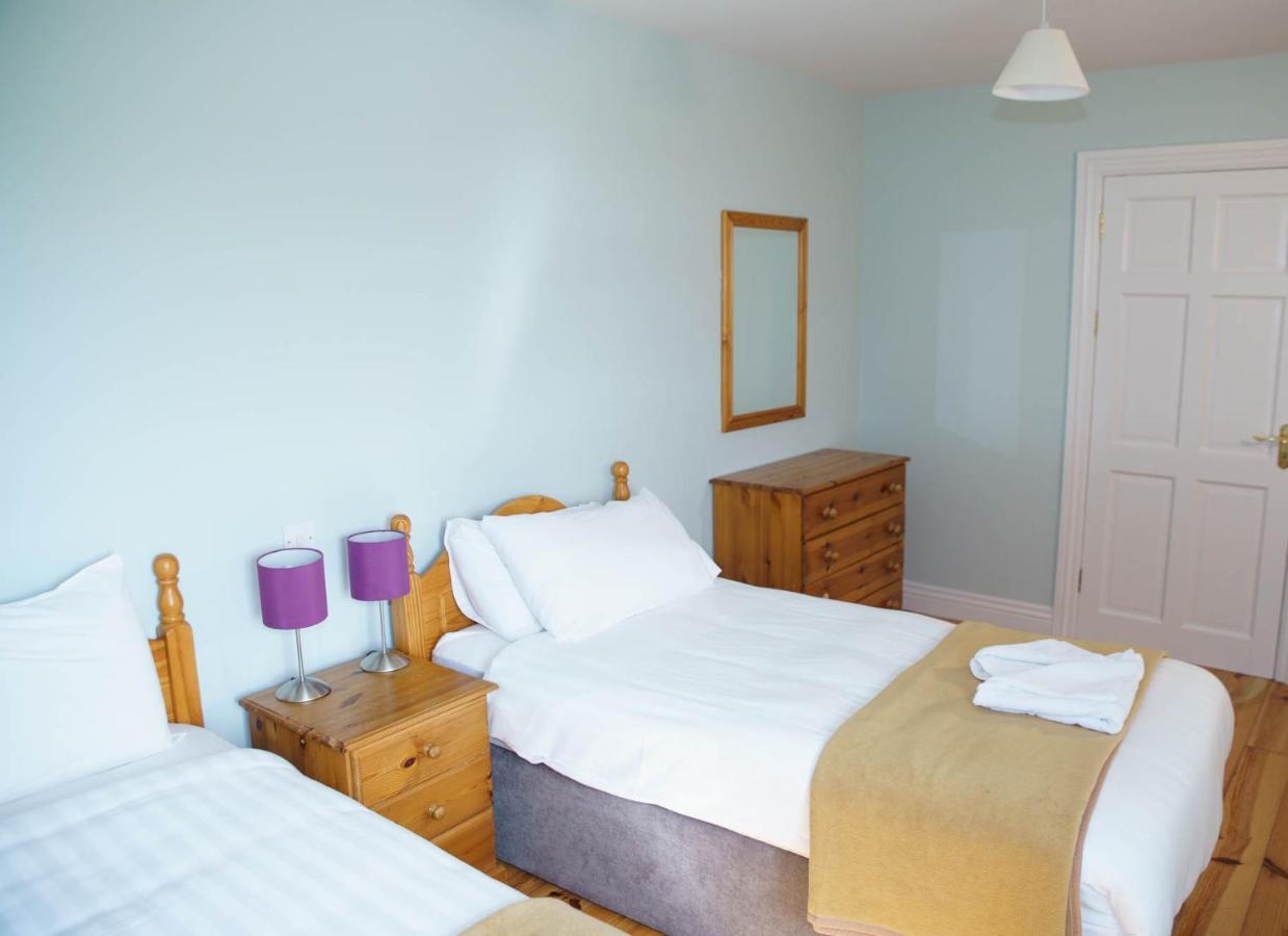 Dingle Courtyard Cottages 4 Bed By Trident Holiday Homes Extérieur photo
