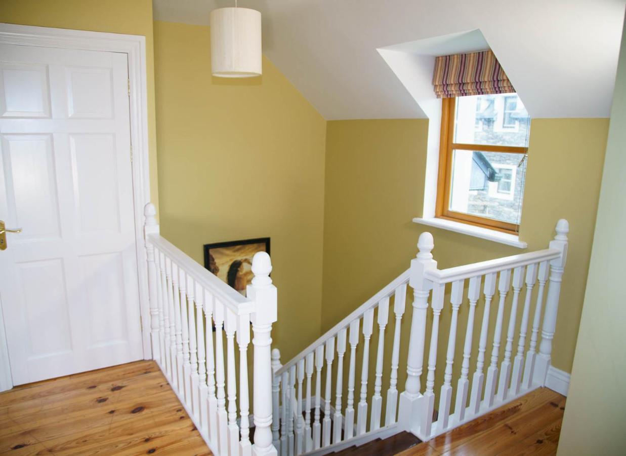 Dingle Courtyard Cottages 4 Bed By Trident Holiday Homes Extérieur photo